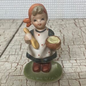 Napcoware figurine